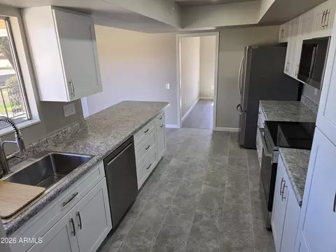 9706 W Long Hills Dr, Sun City, AZ 85351