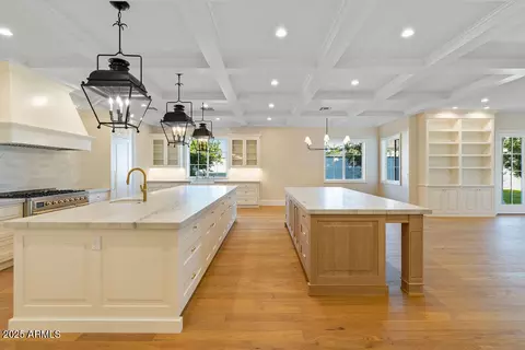 Kitchen - 2495 E Superstition Dr, Gilbert, AZ 85297 photo 4 of 10