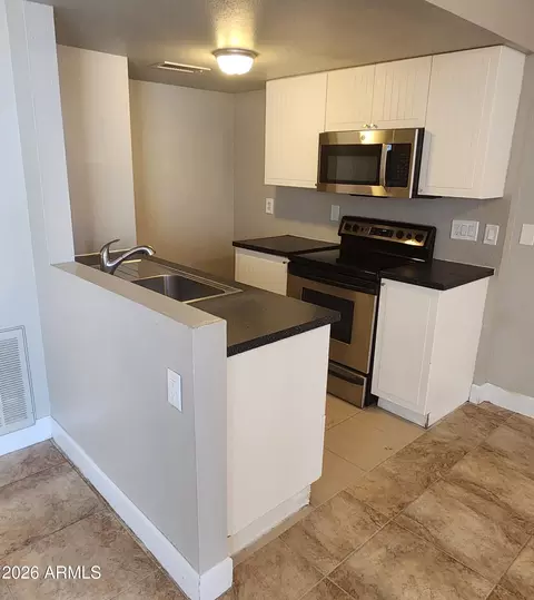 2132 W Glenrosa Ave #B78, Phoenix, AZ 85015