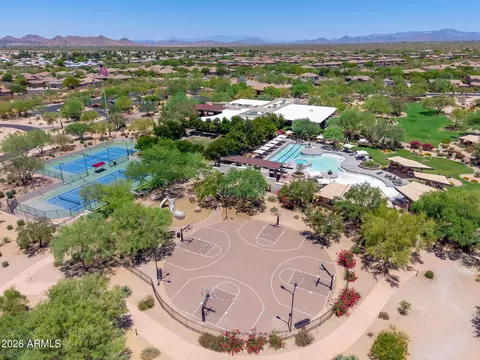 View/Area - 3817 E Tracker Trl, Phoenix, AZ 85050 photo 6 of 11