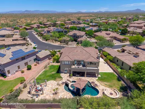 View/Area - 3817 E Tracker Trl, Phoenix, AZ 85050 photo 2 of 11