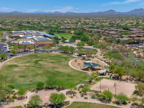 View/Area - 3817 E Tracker Trl, Phoenix, AZ 85050 photo 10 of 11