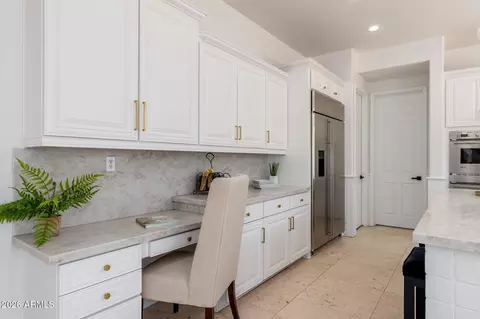 Kitchen - 3817 E Tracker Trl, Phoenix, AZ 85050 photo 6 of 6