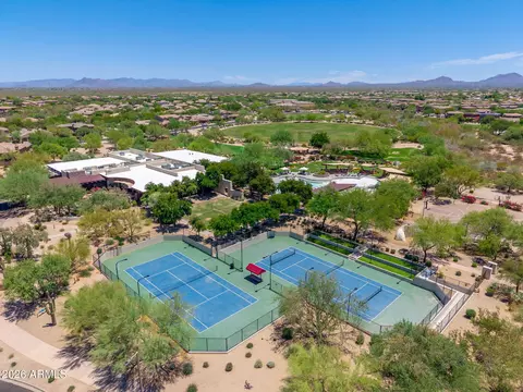 View/Area - 3817 E Tracker Trl, Phoenix, AZ 85050 photo 5 of 11