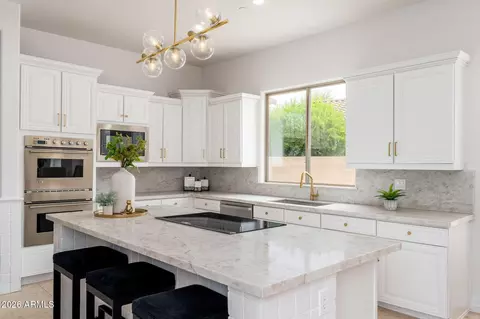Kitchen - 3817 E Tracker Trl, Phoenix, AZ 85050 photo 2 of 5