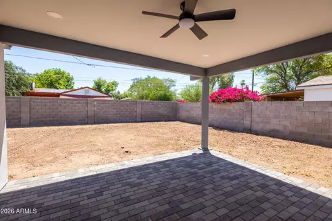 5745 N 13th Pl, Phoenix, AZ 85014 photo 24