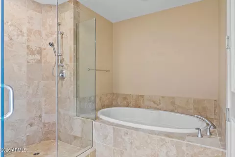 Bath - 2211 E Camelback Rd #604, Phoenix, AZ 85016 photo 3 of 3