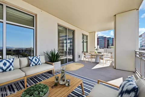 Exterior - 2211 E Camelback Rd #604, Phoenix, AZ 85016 photo 3 of 5