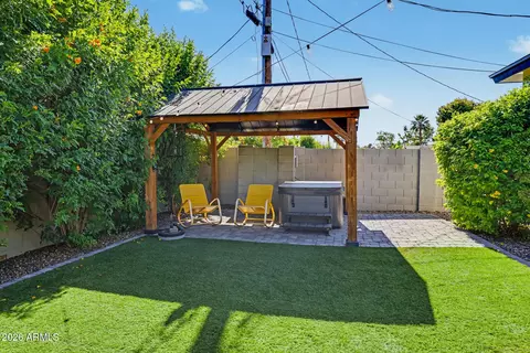 Exterior - 4233 E Fairmount Ave, Phoenix, AZ 85018 photo 9 of 18