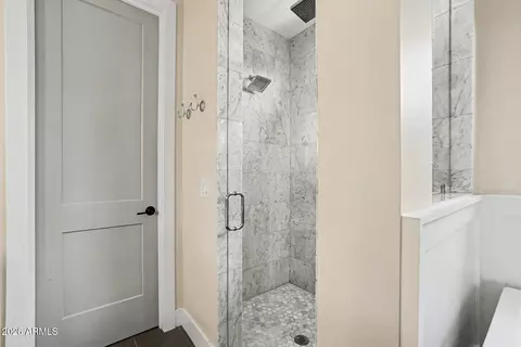 Bath - 4233 E Fairmount Ave, Phoenix, AZ 85018 photo 5 of 11