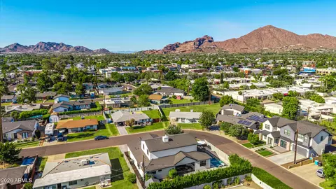 View/Area - 4233 E Fairmount Ave, Phoenix, AZ 85018 photo 8 of 8