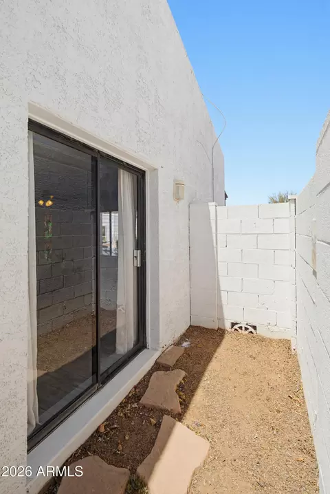 Exterior - 1107 E Michigan Ave, Phoenix, AZ 85022 photo 10 of 10