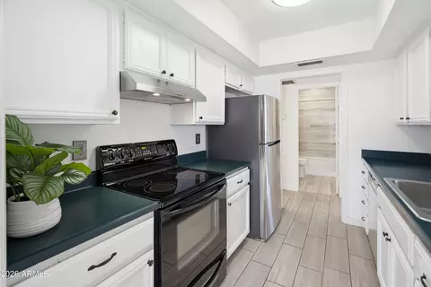 Kitchen - 1107 E Michigan Ave, Phoenix, AZ 85022 photo 2 of 5