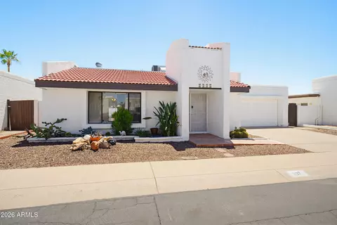 Exterior - 1107 E Michigan Ave, Phoenix, AZ 85022 photo 3 of 10
