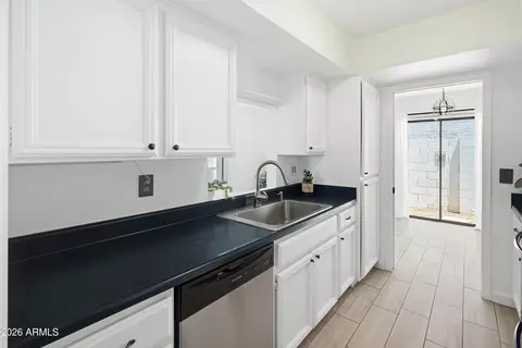 Kitchen - 1107 E Michigan Ave, Phoenix, AZ 85022 photo 4 of 5