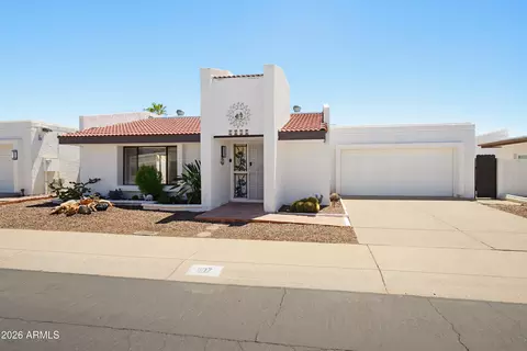Exterior - 1107 E Michigan Ave, Phoenix, AZ 85022 photo 2 of 10