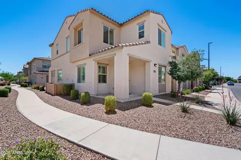Exterior - 779 E Doral Ave #104, Gilbert, AZ 85297 photo 2 of 4
