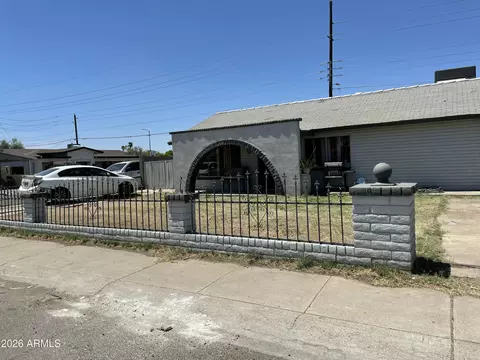 2102 N 50th Ln, Phoenix, AZ 85035