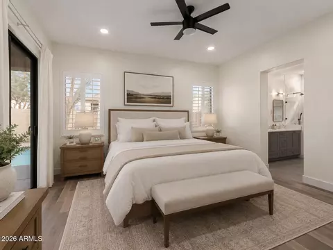 Bedroom - 5242 E Herrera Dr, Phoenix, AZ 85054 photo 5 of 6