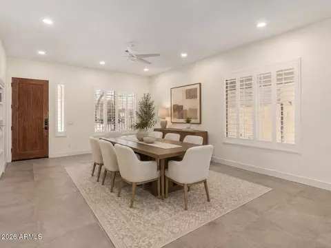 Dining - 5242 E Herrera Dr, Phoenix, AZ 85054 photo 2 of 3