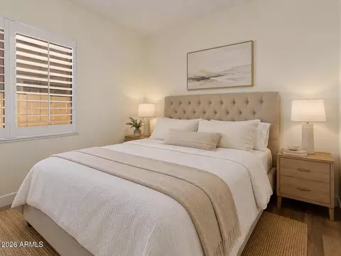 Bedroom - 5242 E Herrera Dr, Phoenix, AZ 85054 photo 4 of 6