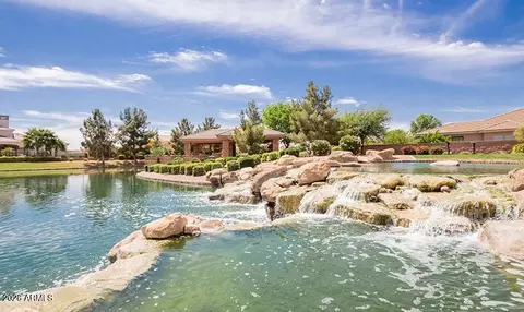 582 W Zion Pl, Chandler, AZ 85248