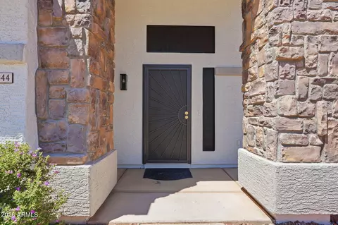 Entry Way - 4344 E Meadow Dr, Phoenix, AZ 85032 photo 1 of 2
