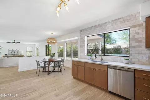 Kitchen - 4344 E Meadow Dr, Phoenix, AZ 85032 photo 6 of 6