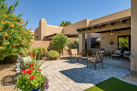 Exterior - 4116 E Paradise Dr, Phoenix, AZ 85028 photo 6 of 8