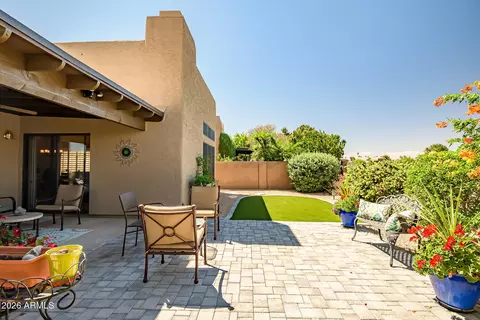 Exterior - 4116 E Paradise Dr, Phoenix, AZ 85028 photo 4 of 8