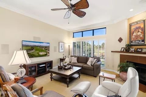 Living - 4116 E Paradise Dr, Phoenix, AZ 85028 photo 2 of 2