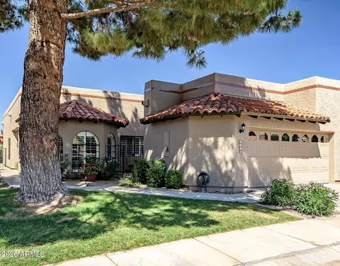 4116 E Paradise Dr, Phoenix, AZ 85028