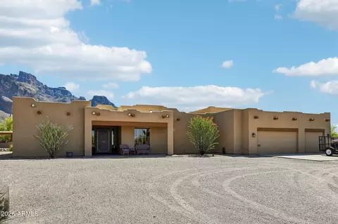 Exterior - 1547 N Val Vista Rd, Apache Junction, AZ 85119 photo 2 of 14