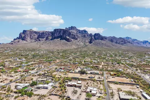 View/Area - 1547 N Val Vista Rd, Apache Junction, AZ 85119 photo 2 of 8