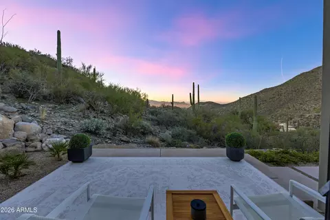 Exterior - 4375 W Cush Canyon Loop, Marana, AZ 85658 photo 6 of 9