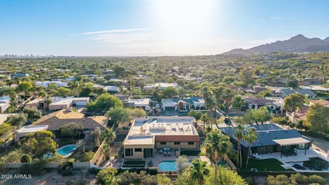 View/Area - 5843 N 46th St, Phoenix, AZ 85018 photo 5 of 5