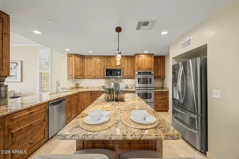 Kitchen - 5843 N 46th St, Phoenix, AZ 85018 photo 1 of 4