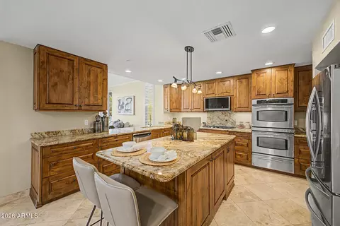 Kitchen - 5843 N 46th St, Phoenix, AZ 85018 photo 2 of 4