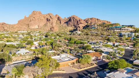 View/Area - 5843 N 46th St, Phoenix, AZ 85018 photo 2 of 5