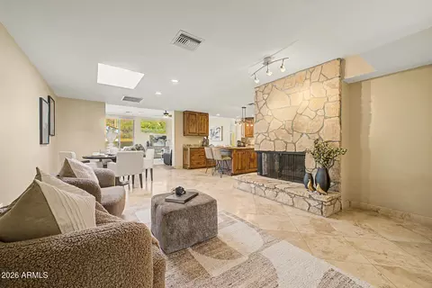 Living - 5843 N 46th St, Phoenix, AZ 85018 photo 2 of 7