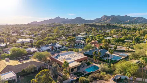 View/Area - 5843 N 46th St, Phoenix, AZ 85018 photo 4 of 5