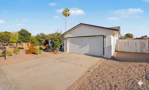 3907 W Paradise Dr, Phoenix, AZ 85029