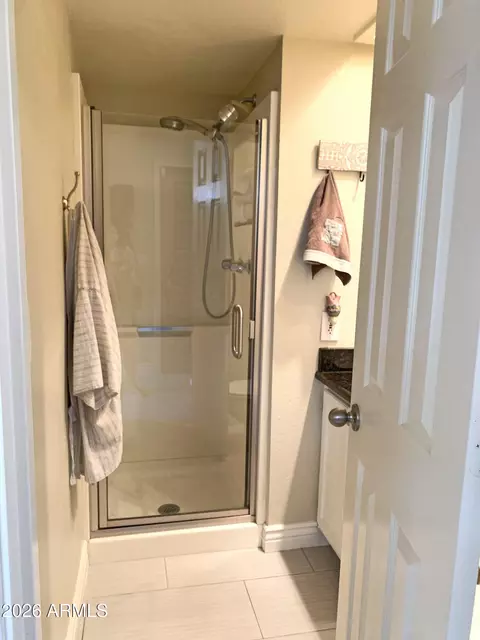 Bath - 4914 E Siesta Dr #2, Phoenix, AZ 85044 photo 2 of 4