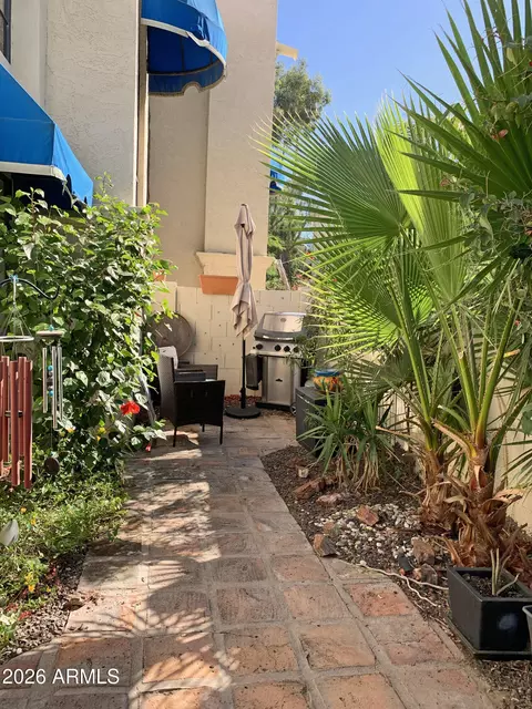 Exterior - 4914 E Siesta Dr #2, Phoenix, AZ 85044 photo 2 of 6