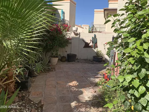 Exterior - 4914 E Siesta Dr #2, Phoenix, AZ 85044 photo 3 of 6