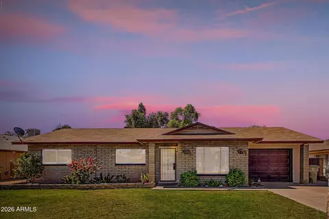 4519 W Gardenia Ave, Glendale, AZ 85301