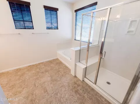 Bath - 5227 W Bent Tree Dr, Phoenix, AZ 85083 photo 4 of 7