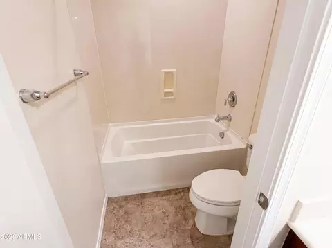 Bath - 5227 W Bent Tree Dr, Phoenix, AZ 85083 photo 6 of 7