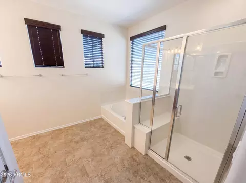 Bath - 5227 W Bent Tree Dr, Phoenix, AZ 85083 photo 2 of 7