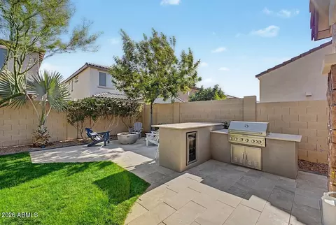 Exterior - 9559 E Theia Dr, Mesa, AZ 85212 photo 5 of 9